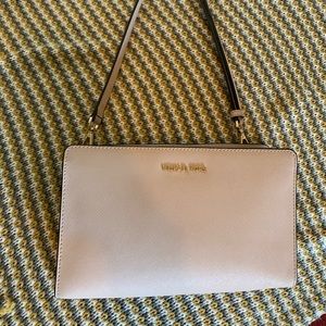Micheal Kors light pink crossbody